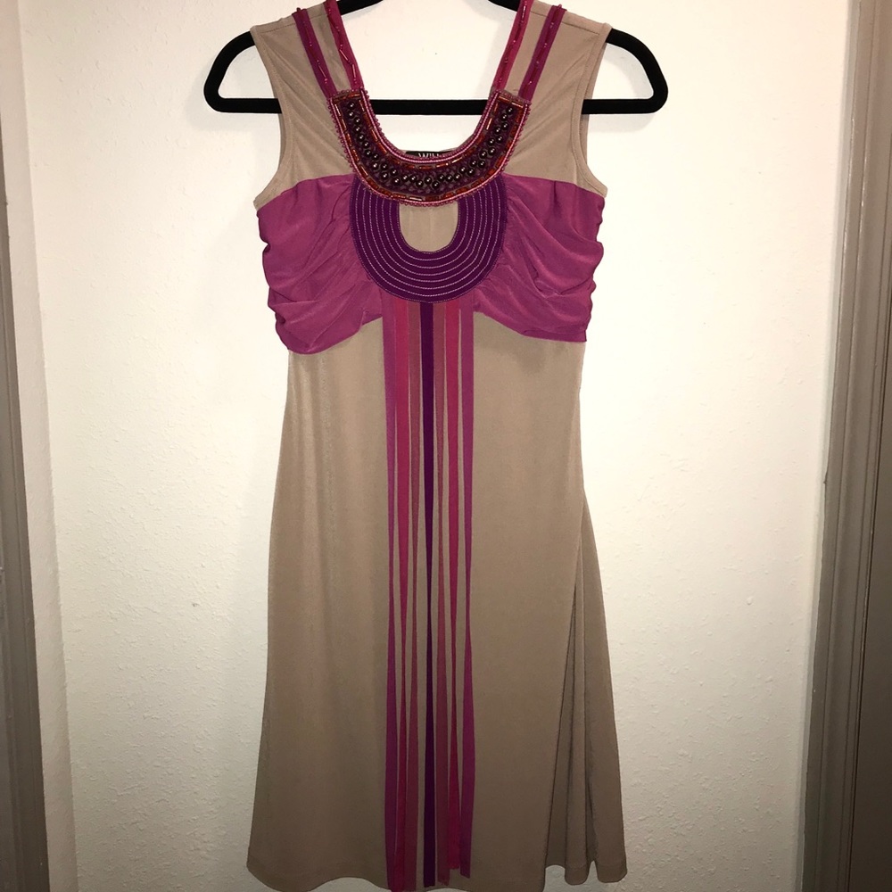 Elegant daytime/nighttime simple dress